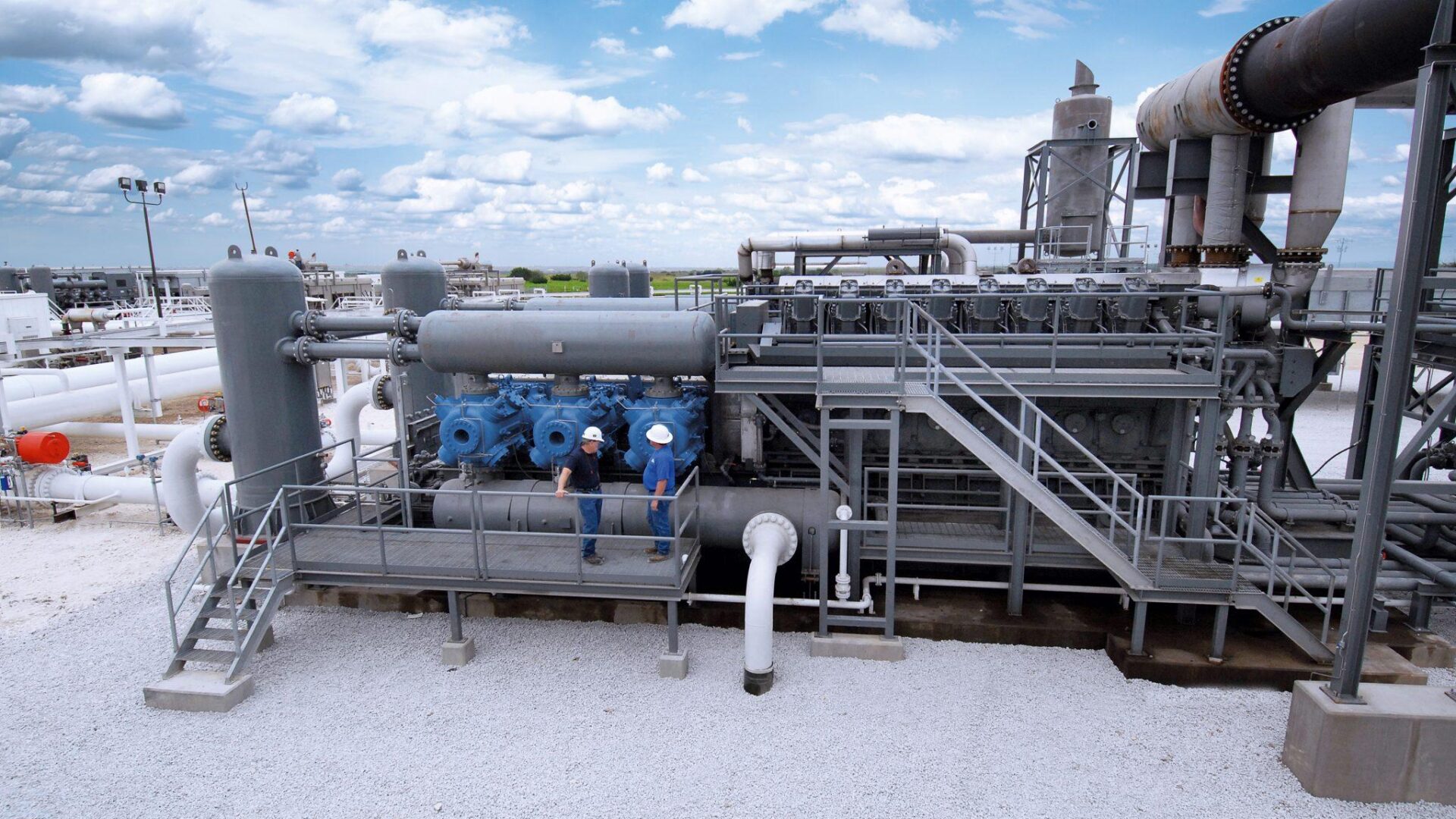 Compressor oil cooling